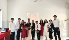 Sinh viên Ngành Ngôn ngữ Anh với môn học Tổ chức Sự kiện
