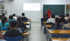 Fulbright English Teacher Hosts Successful Poetry Workshop for English-Majored Students at School of Foreign Languages 